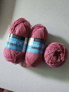 Berroco Comfort DK  in a dusty rose pink Color #2723, Selling As Is To Destash